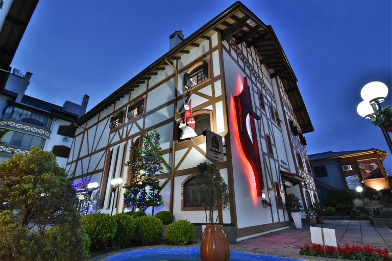 Natal Luz de Gramado - Hostel Chocolatchê